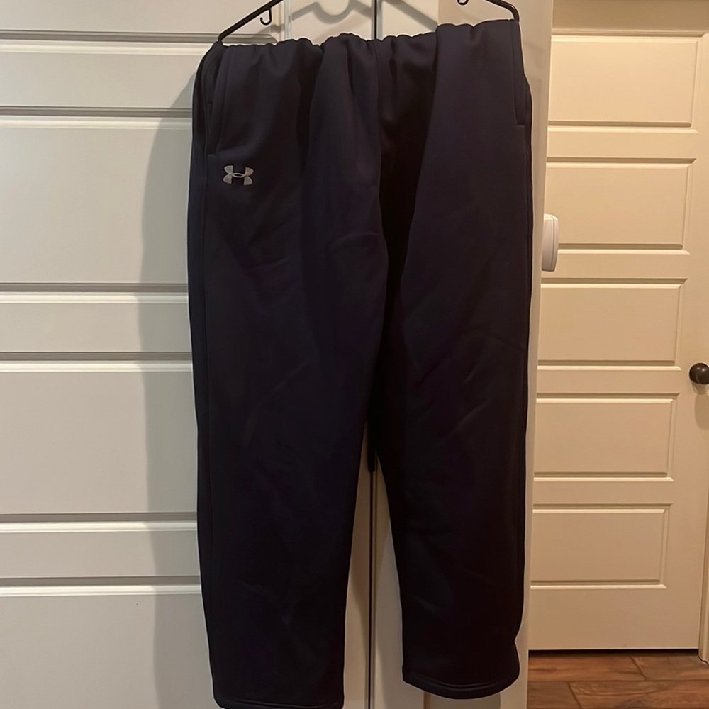 Under Armour navy blue loose fit cold gear pants